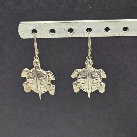 Sterling Silver 925 Sea Turtle Earrings Dangle Hook Pierced Nautical Beach - Picture 8 of 8